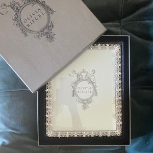 8x10 Olivia Riegel Frame